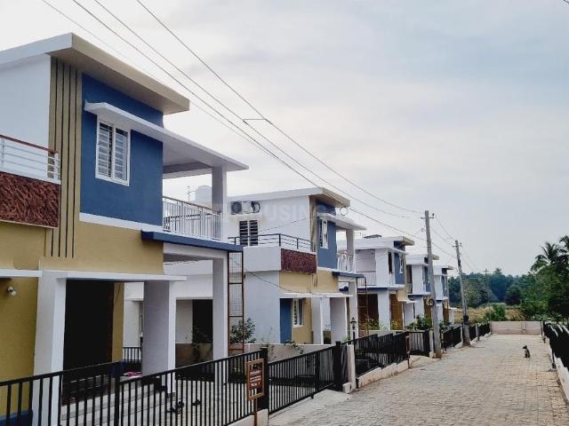 4 BHK Villa in Kalpathy for resale Palakkad. The reference number is 20477610