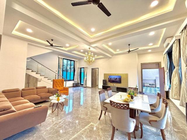 4 BHK Villa in Karjat for resale Thane. The reference number is 21098501