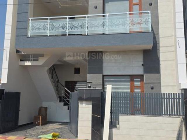 4 BHK Villa in Kharar for resale Mohali. The reference number is 19886935