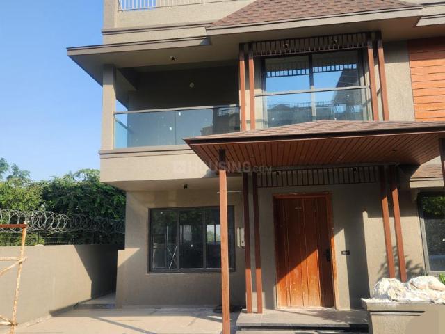 4 BHK Villa in Koba for resale Gandhinagar. The reference number is 20596022
