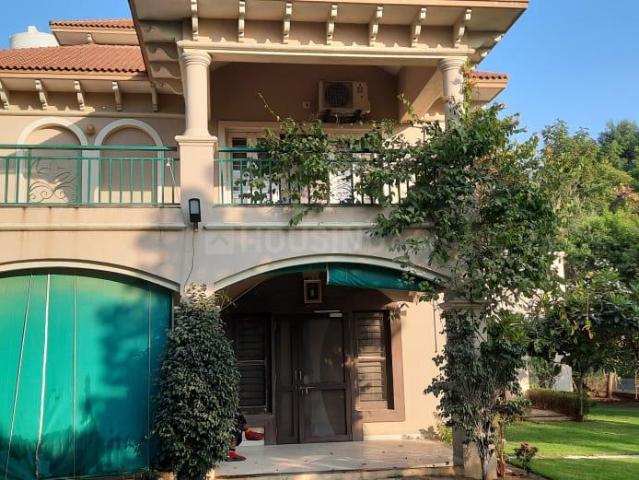 4 BHK Villa in Kolat for rent Ahmedabad. The reference number is 15961521