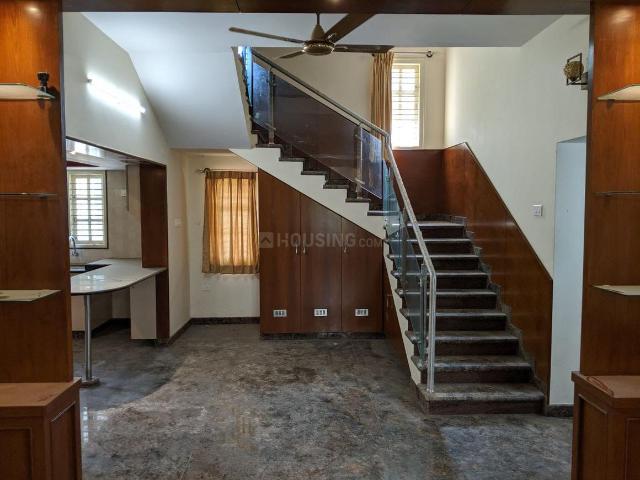 4 BHK Villa in Koramangala for resale Bengaluru. The reference number is 21096147