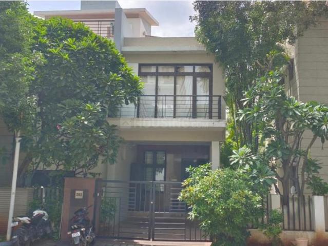 4 BHK Villa in Kukatpally for resale Hyderabad. The reference number is 21030179