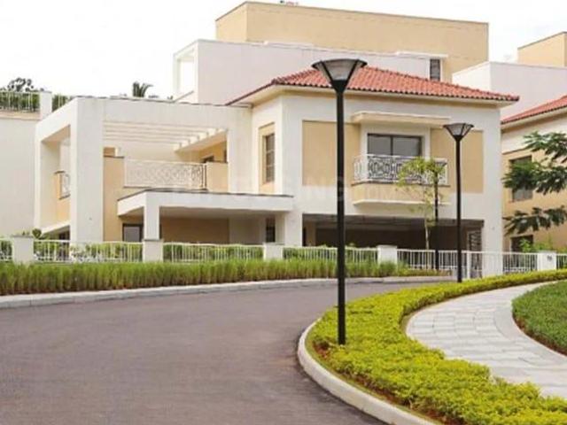 4 BHK Villa in Kuttikkattoor for resale Kozhikode. The reference number is 19559920