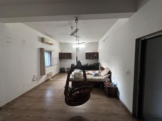 4 BHK Villa in Manipur for resale Ahmedabad. The reference number is 21287183