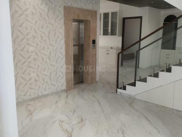 4 BHK Villa in Madhapur for resale Hyderabad. The reference number is 17811648