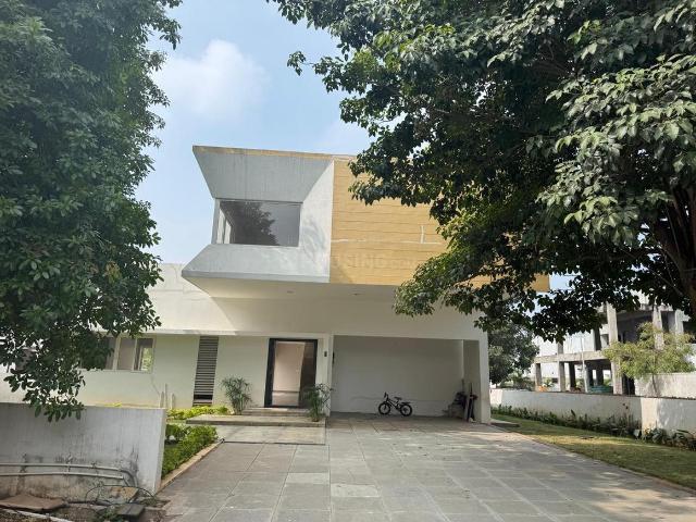 4 BHK Villa in Mokila for resale Hyderabad. The reference number is 19419449