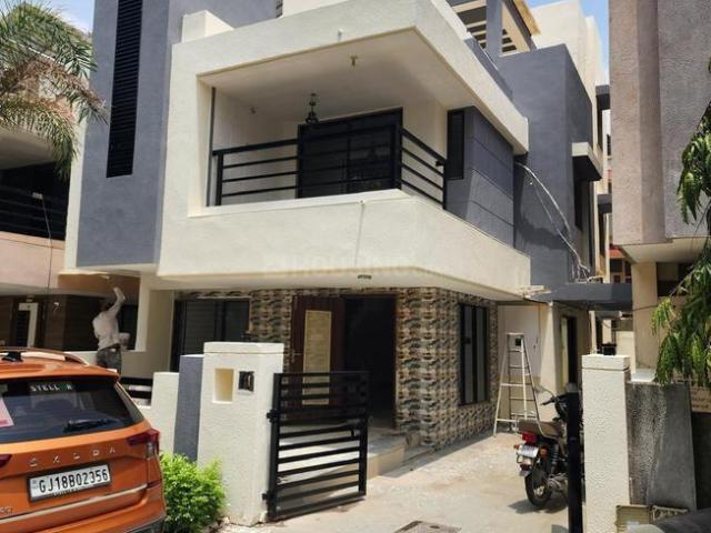 4 BHK Villa in Motera for rent Ahmedabad. The reference number is 20595793