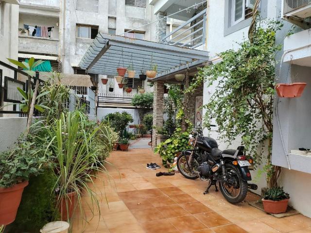 4 BHK Villa in Motera for resale Ahmedabad. The reference number is 19176608