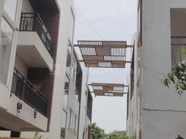 4 BHK Villa in Neelankarai for resale Chennai. The reference number is 20763703