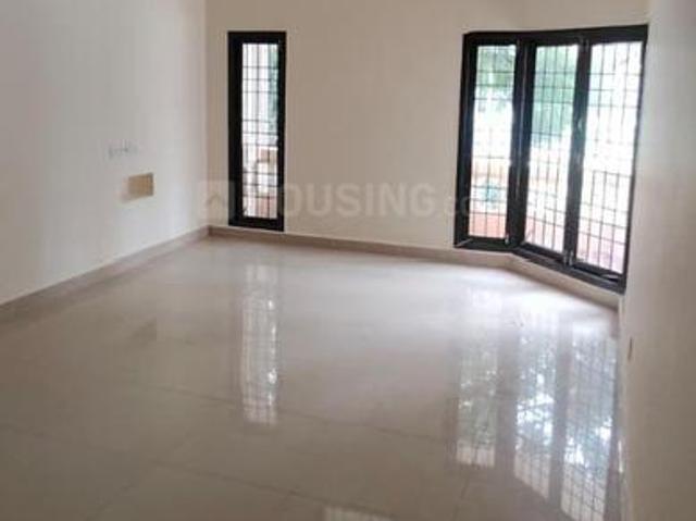 4 BHK Villa in Neelankarai for resale Chennai. The reference number is 21135518
