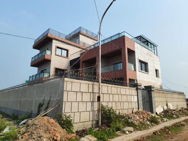 4 BHK Villa in New Town for resale Kolkata. The reference number is 21243583