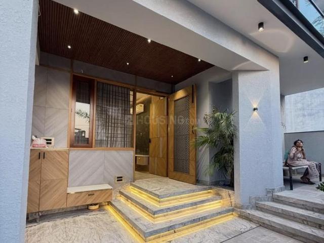 4 BHK Villa in Nirman Nagar for resale Jaipur. The reference number is 21010978