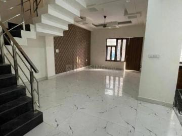 4 BHK Villa in Noida Extension for rent Greater Noida. The reference number is 18979647