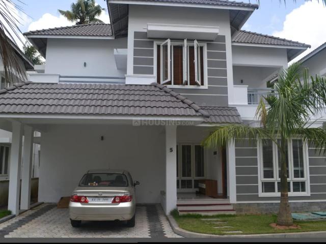 4 BHK Villa in Panangad for resale Kochi. The reference number is 20804102