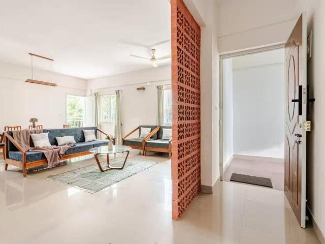4 BHK Villa in Prahlad Nagar for resale Ahmedabad. The reference number is 19945952