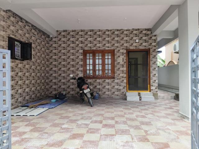 4 BHK Villa in Ramavarapadu for resale Vijayawada. The reference number is 21048517