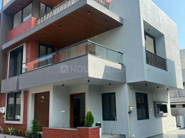 4 BHK Villa in Raysan for resale Gandhinagar. The reference number is 19828767