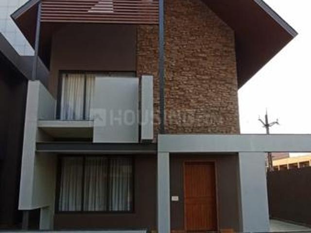 4 BHK Villa in Raysan for resale Gandhinagar. The reference number is 20598108