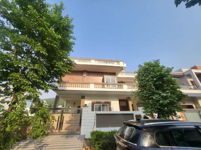 4 BHK Villa in Sahastradhara Road for resale Dehradun. The reference number is 20947224