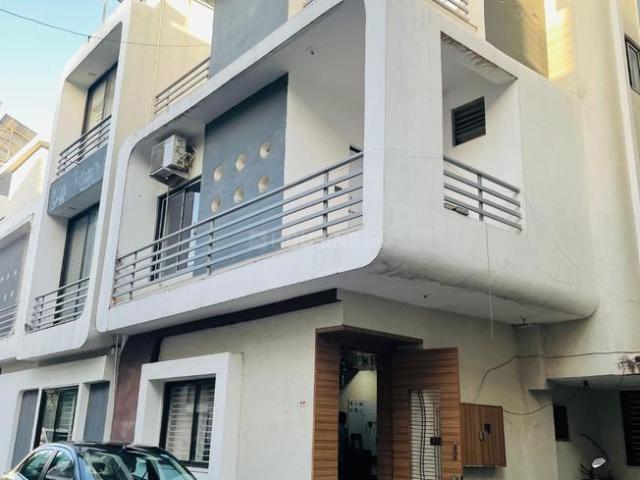 4 BHK Villa in Sargasan for resale Gandhinagar. The reference number is 21006461