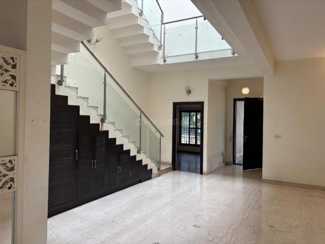 4 BHK Villa in Sarjapur for rent Bengaluru. The reference number is 18007252