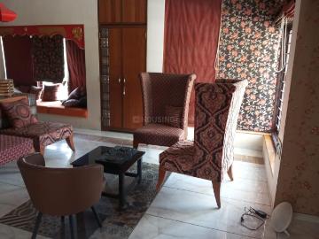 4 BHK Villa in Satellite for rent Ahmedabad. The reference number is 20262109