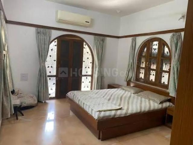 4 BHK Villa in Satellite for resale Ahmedabad. The reference number is 21265532