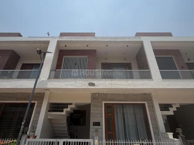4 BHK Villa in Sector 123 for resale Mohali. The reference number is 20917682