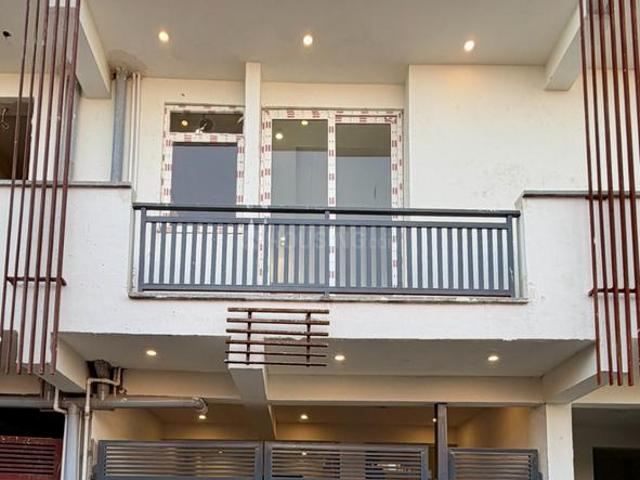 4 BHK Villa in Sector 166 for resale Noida. The reference number is 20837536