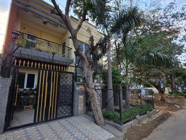 4 BHK Villa in Sector 57 for resale Gurgaon. The reference number is 20391181