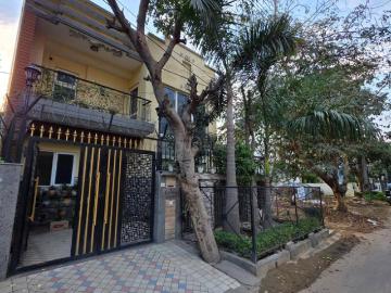 4 BHK Villa in Sector 57 for resale Gurgaon. The reference number is 20391181