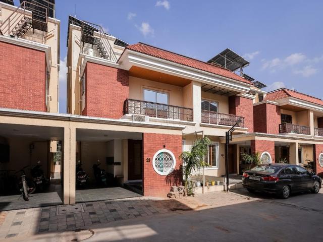 4 BHK Villa in Sevasi for resale Vadodara. The reference number is 21051568