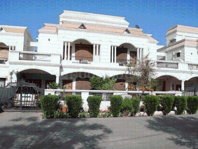 4 BHK Villa in Shahpura for resale Bhopal. The reference number is 19553513
