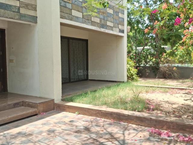 4 BHK Villa in Shantipura for resale Ahmedabad. The reference number is 20527082