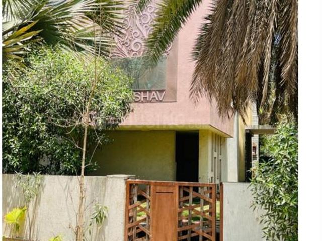 4 BHK Villa in Shela for rent Ahmedabad. The reference number is 20608469