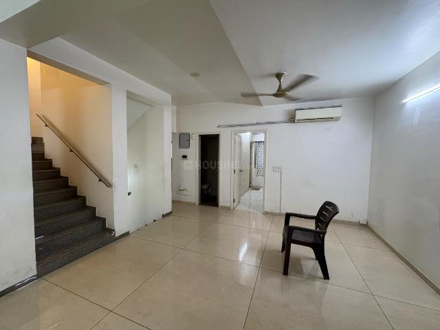 4 BHK Villa in Shela for rent Ahmedabad. The reference number is 21101071