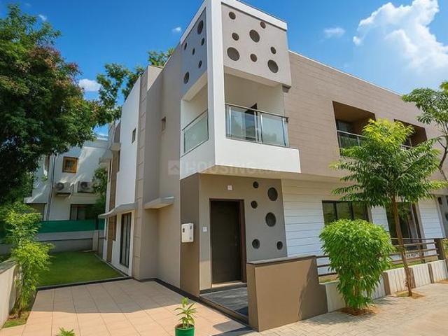 4 BHK Villa in Shela for resale Ahmedabad. The reference number is 19744385