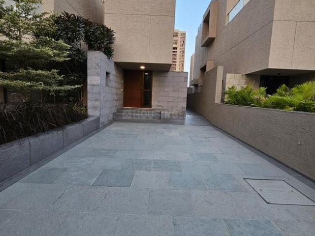 4 BHK Villa in Shela for resale Ahmedabad. The reference number is 20264007