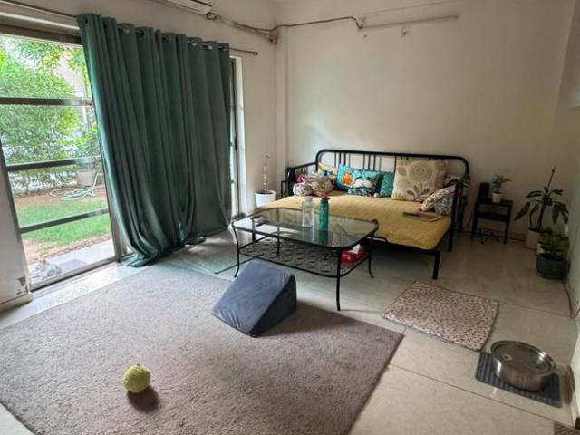 4 BHK Villa in Shela for resale Ahmedabad. The reference number is 21015986