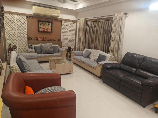 4 BHK Villa in Shela for resale Ahmedabad. The reference number is 21205738