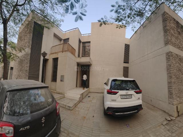 4 BHK Villa in Shela for resale Ahmedabad. The reference number is 21208305