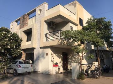 4 BHK Villa in Shilaj for resale Ahmedabad. The reference number is 20139046