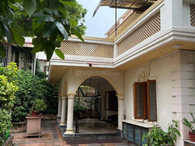 4 BHK Villa in Shyamal for resale Ahmedabad. The reference number is 21083718