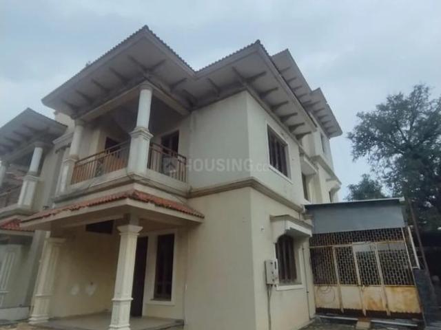 4 BHK Villa in Sola for rent Ahmedabad. The reference number is 20991556