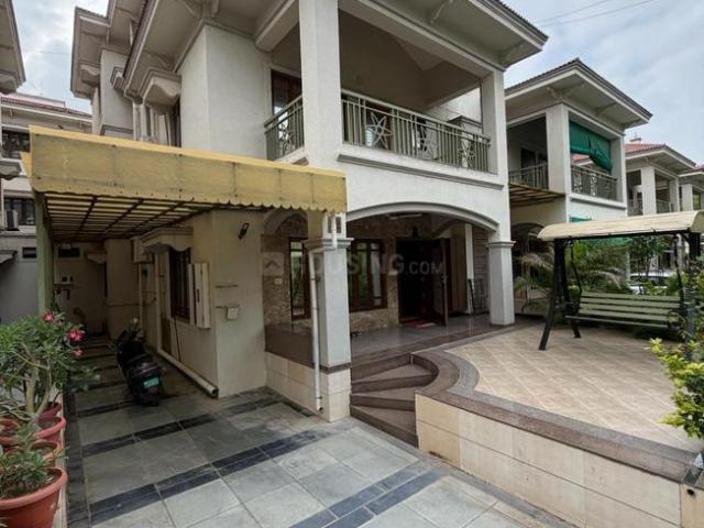 4 BHK Villa in Sola for resale Ahmedabad. The reference number is 20696092
