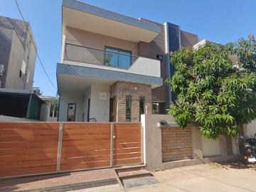 4 BHK Villa in South Bopal for rent Ahmedabad. The reference number is 20538648