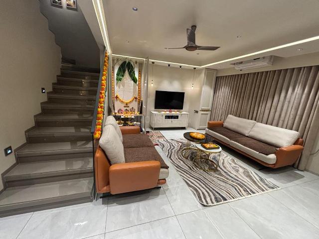 4 BHK Villa in South Bopal for resale Ahmedabad. The reference number is 20705086