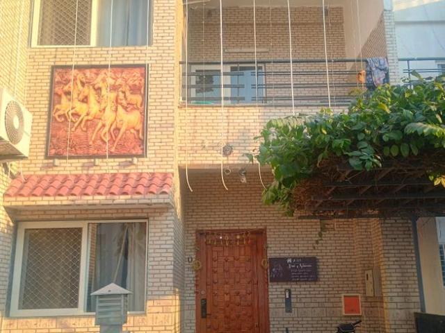 4 BHK Villa in Surajpur for resale Greater Noida. The reference number is 16428259