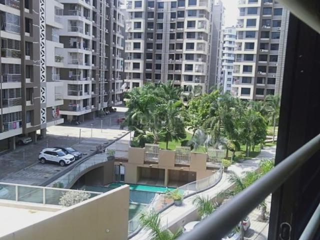 4 BHK Apartment in Chala for rent Vapi. The reference number is 20237246